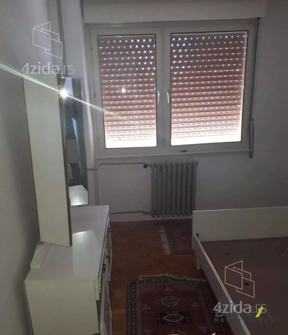 Četvoroiposoban stan | 4zida