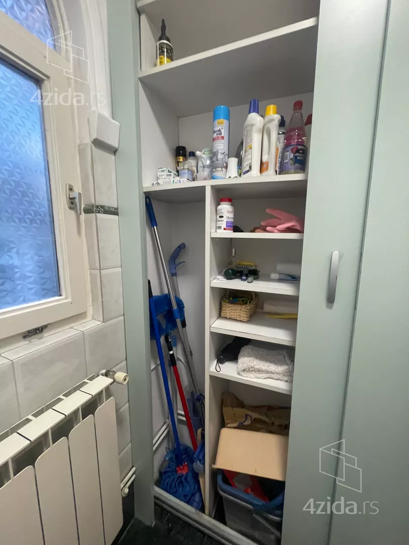 Petosoban stan | 4zida