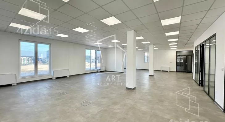 Poslovni prostor | 4zida