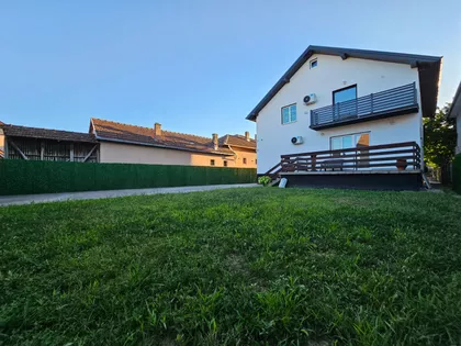 Vase Stajića 8 | 4zida.rs