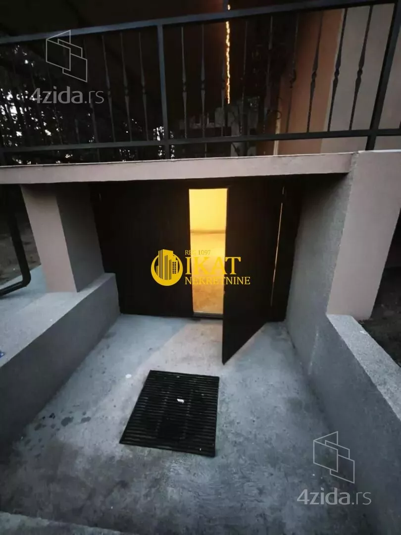 4-etažna kuća | 4zida