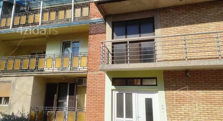 3-etažna kuća | 4zida