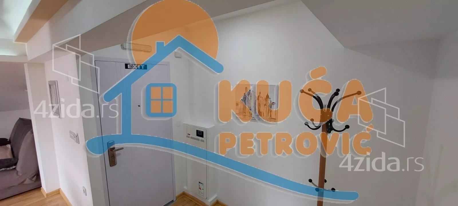 Jednoiposoban stan | 4zida