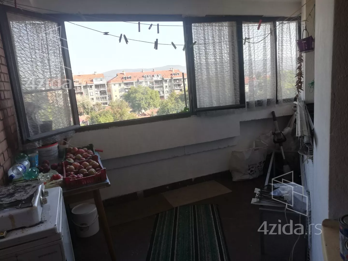Troiposoban stan | 4zida