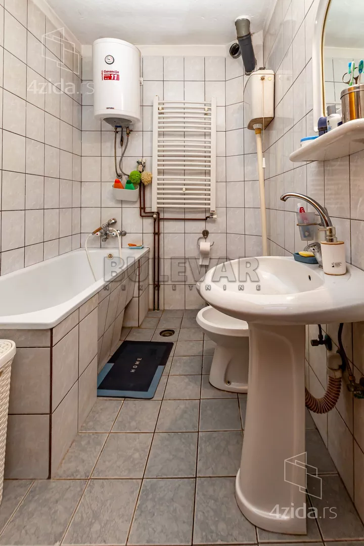 3-etažna kuća | 4zida