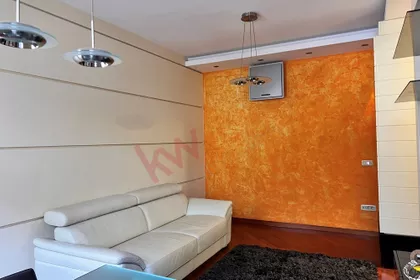 Jovana Ćirilova | 4zida.rs