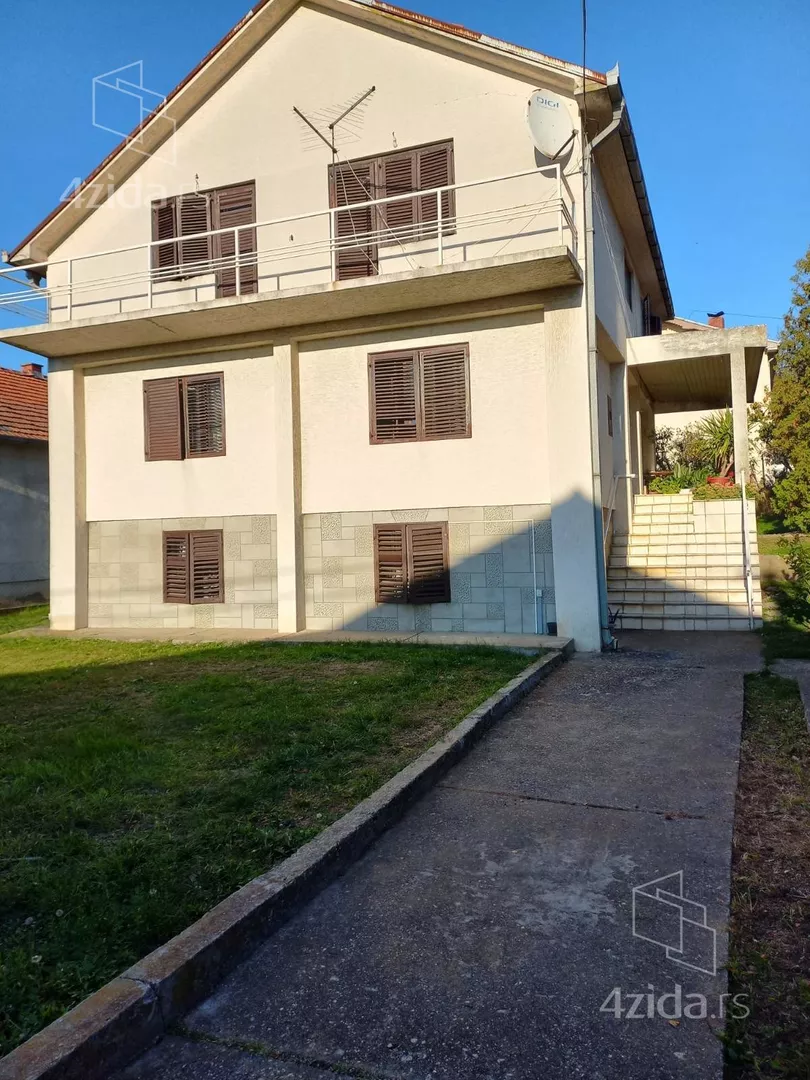 3-etažna kuća | 4zida