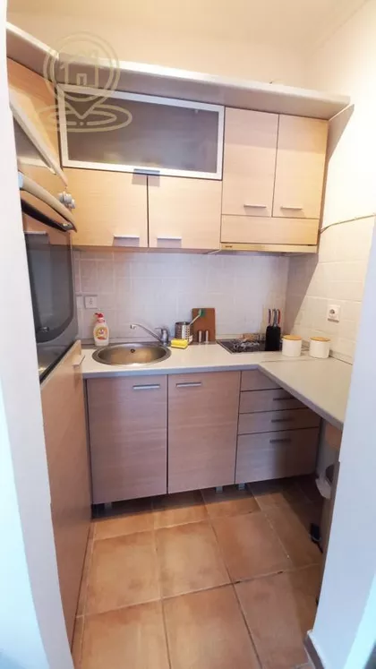 Crveni Krst Vračar | 4zida.rs