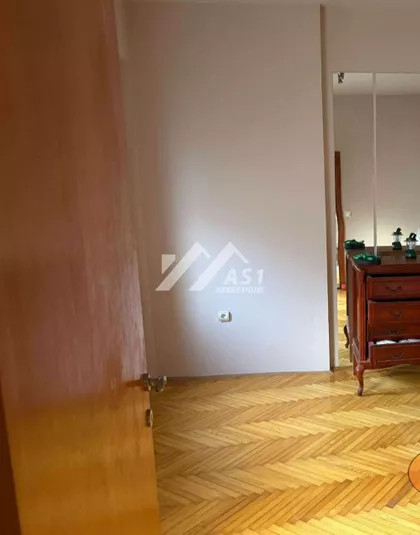 Zmaj Jovina | 4zida.rs