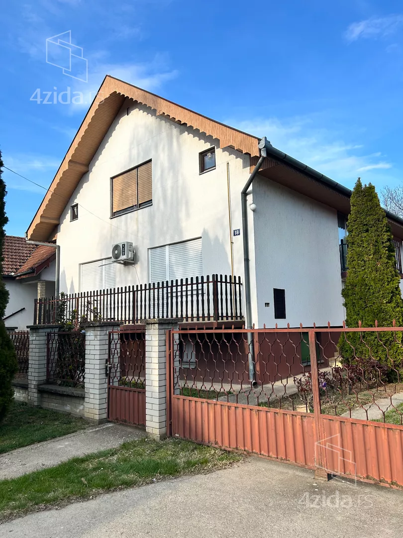 3-etažna kuća | 4zida