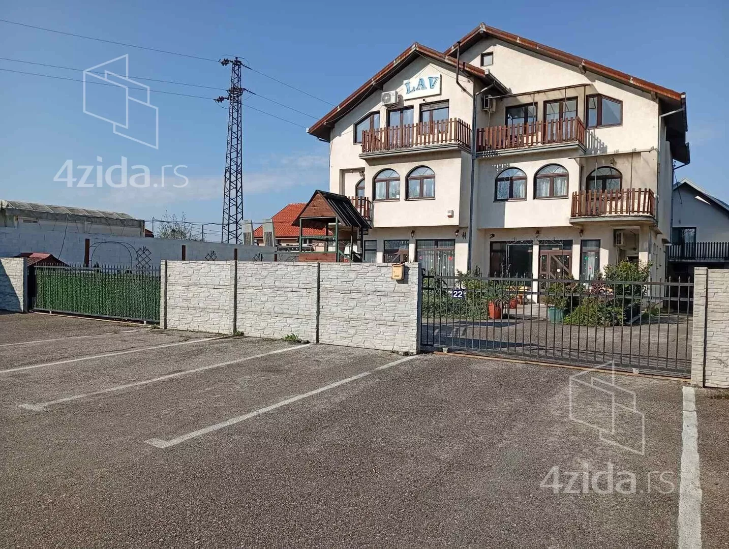 Poslovni prostor | 4zida