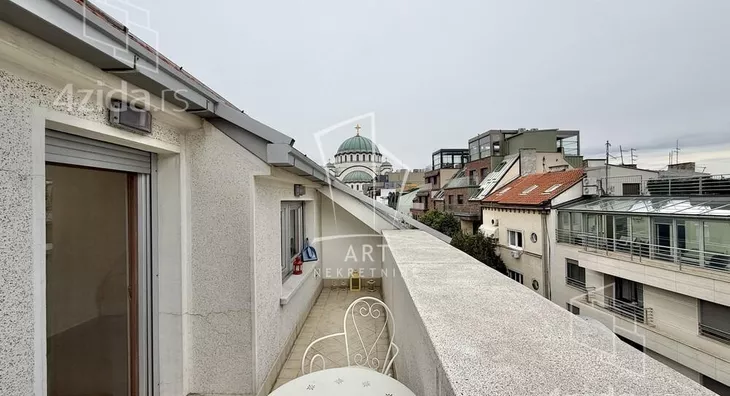 Šestosoban stan | 4zida
