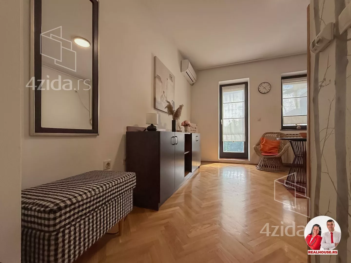 Garsonjera | 4zida