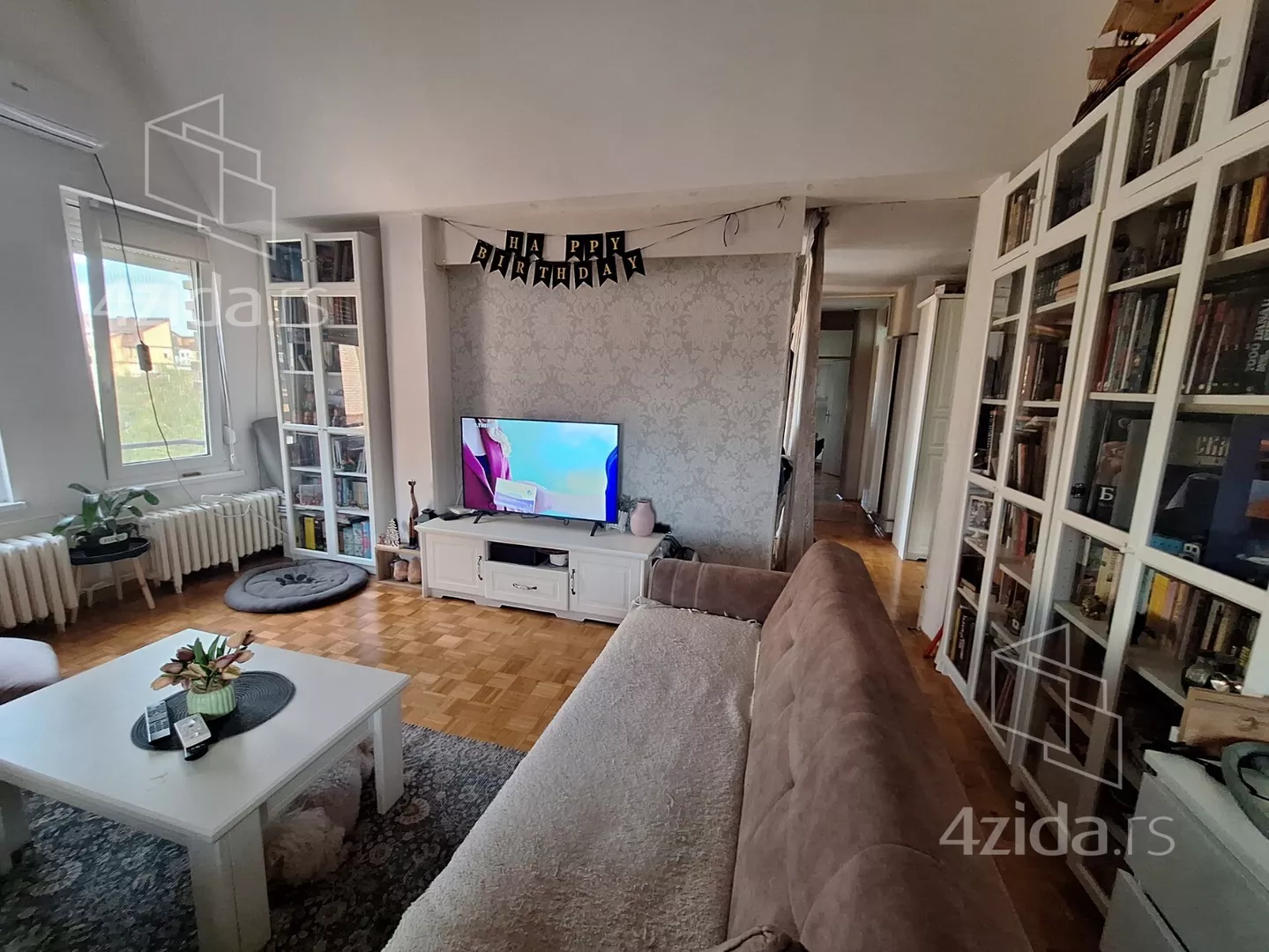 Troiposoban stan | 4zida