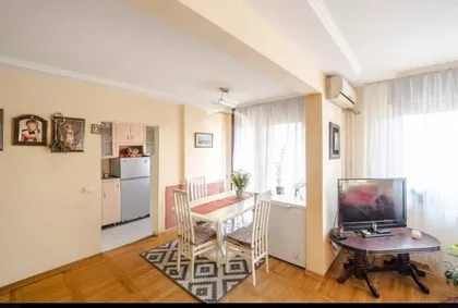 Vukov Spomenik | 4zida.rs