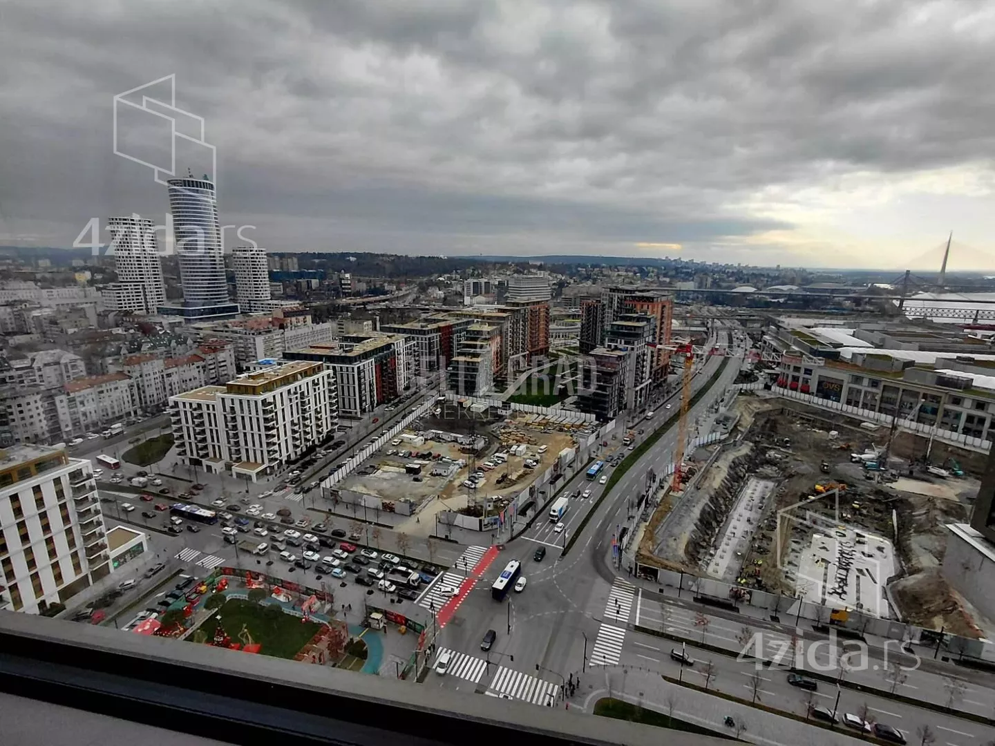 Četvorosoban stan | 4zida