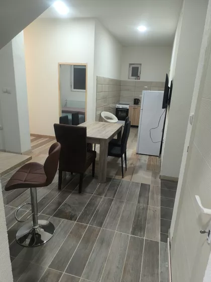 Teslina 4B | 4zida.rs