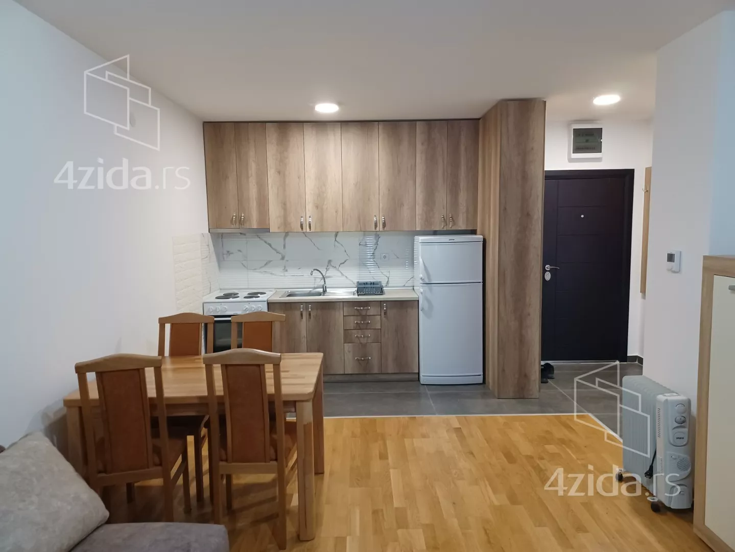 Jednoiposoban stan | 4zida