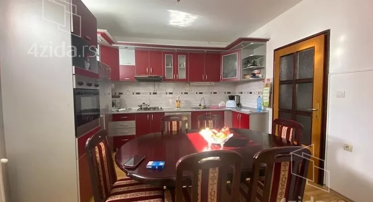 3-etažna kuća | 4zida