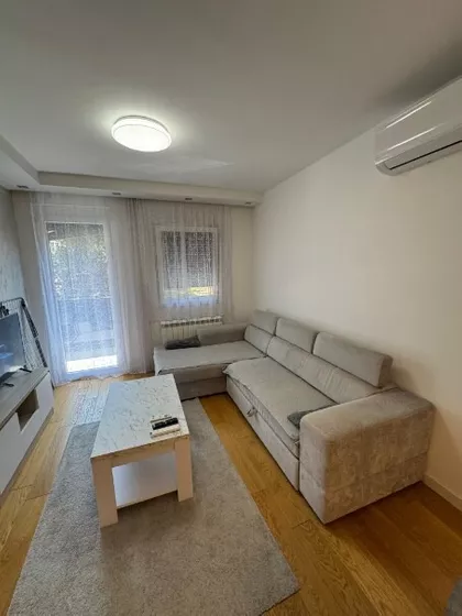 Južni Bulevar | 4zida.rs