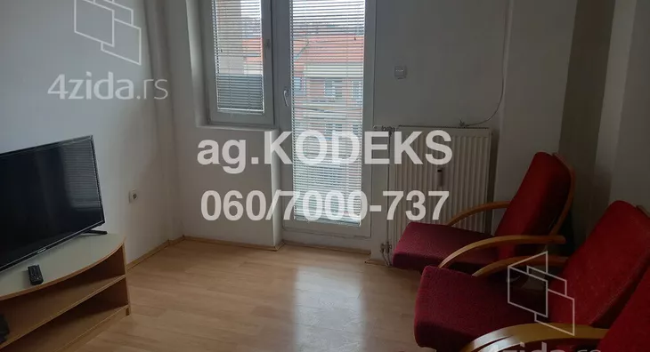 Petosoban stan | 4zida