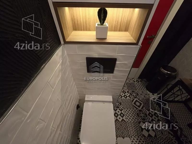 Troiposoban stan | 4zida