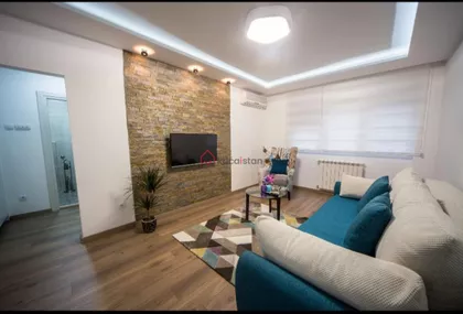 Studentski Trg | 4zida.rs