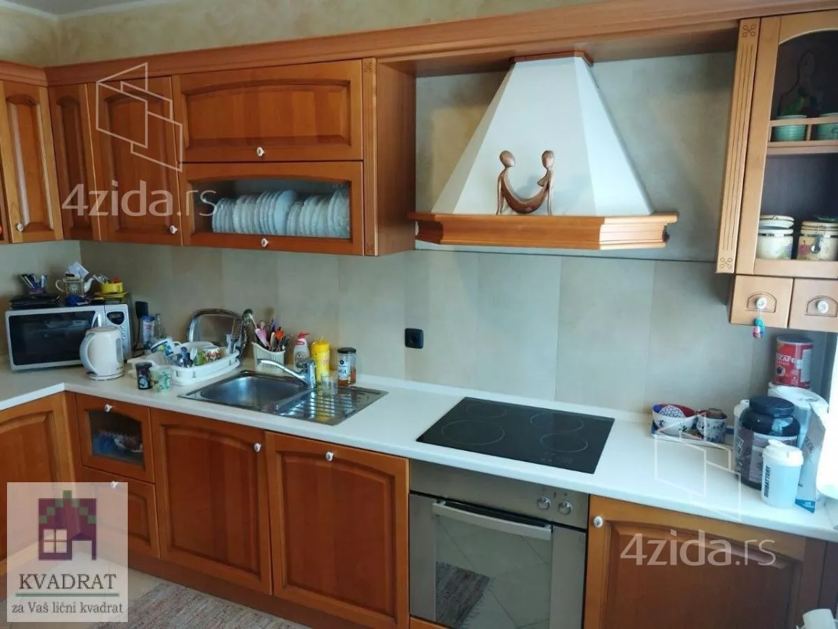 Četvorosoban stan | 4zida