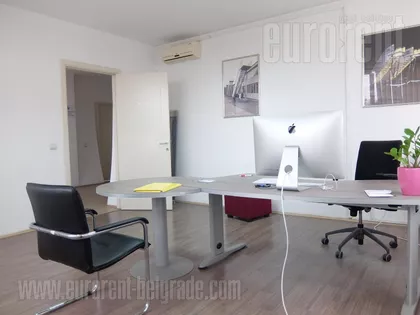 BATAJNICA | 4zida.rs