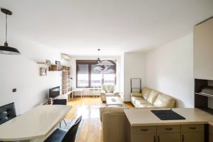 Stjepana Ljubiše bb | 4zida.rs