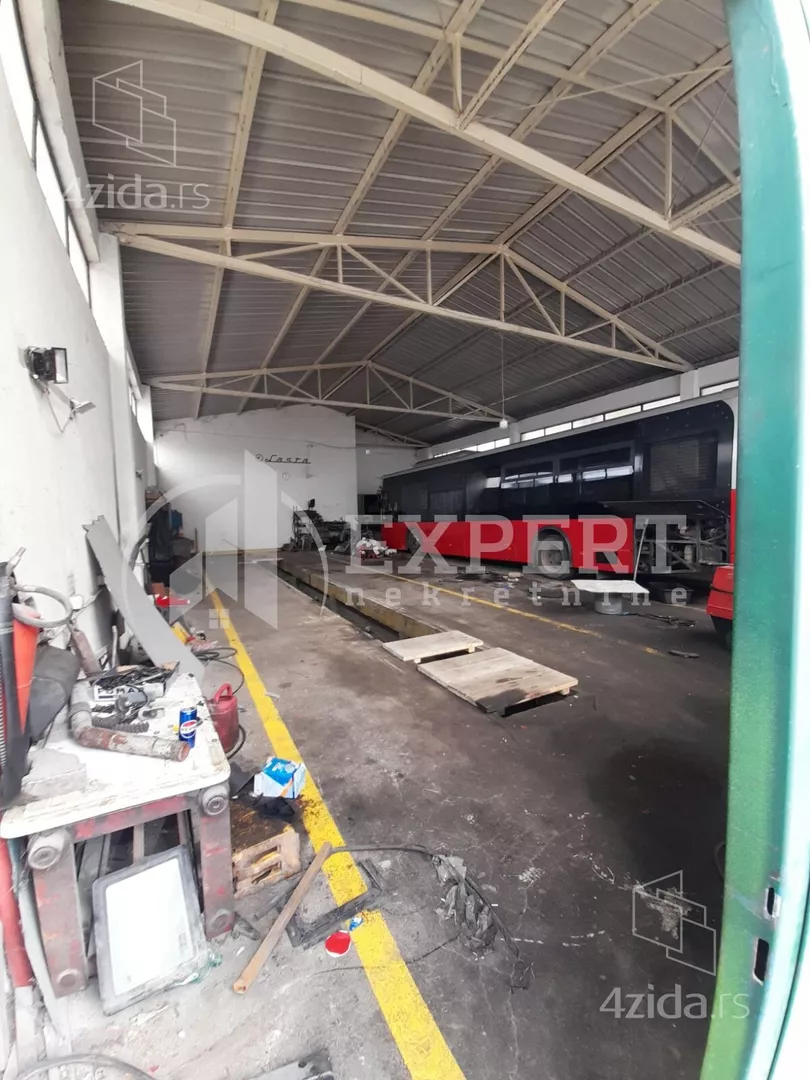 Lokal | 4zida