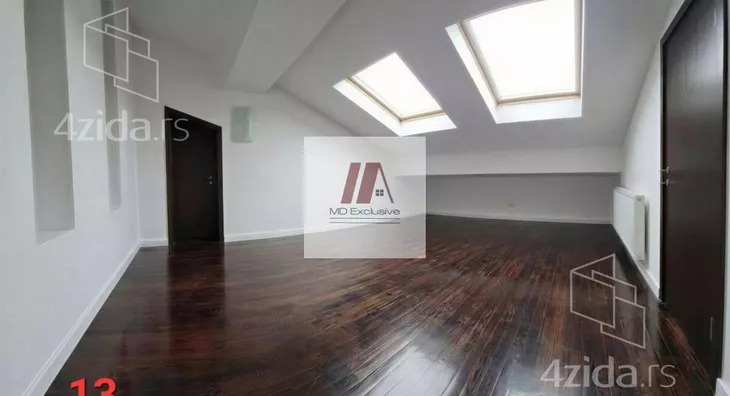 Četvoroiposoban stan | 4zida