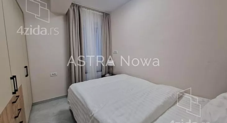 Sedmosoban stan | 4zida