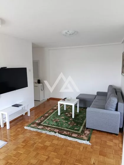 Ustanička | 4zida.rs