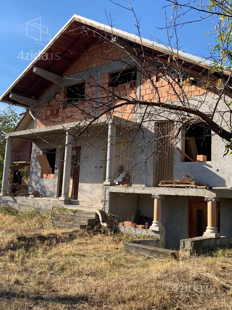 2-etažna kuća | 4zida