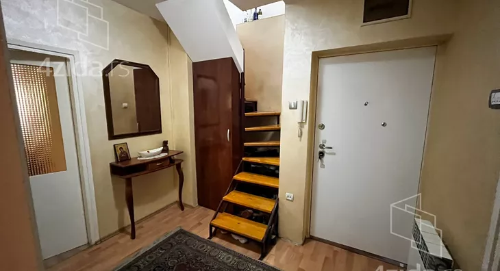 Šestosoban stan | 4zida