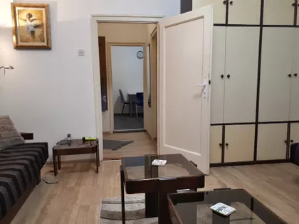 Vukov Spomenik | 4zida.rs