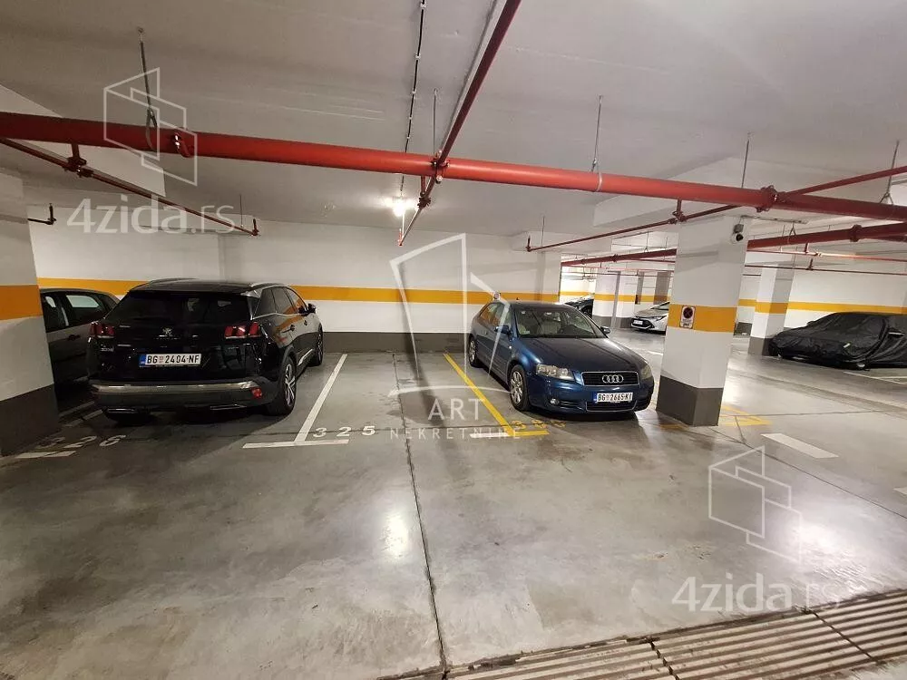 Garaža | 4zida
