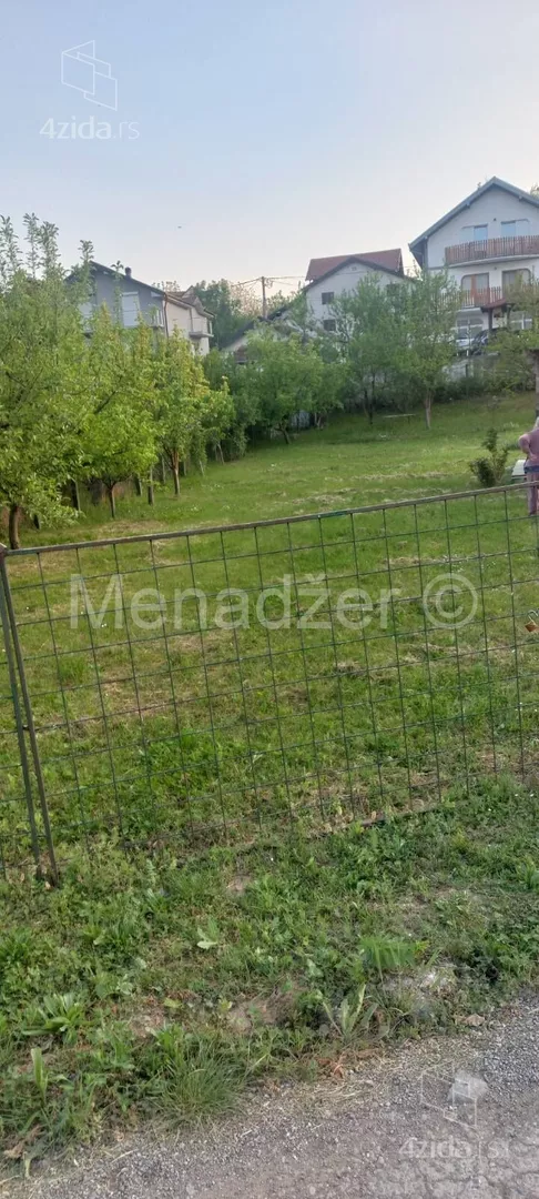Plac | 4zida
