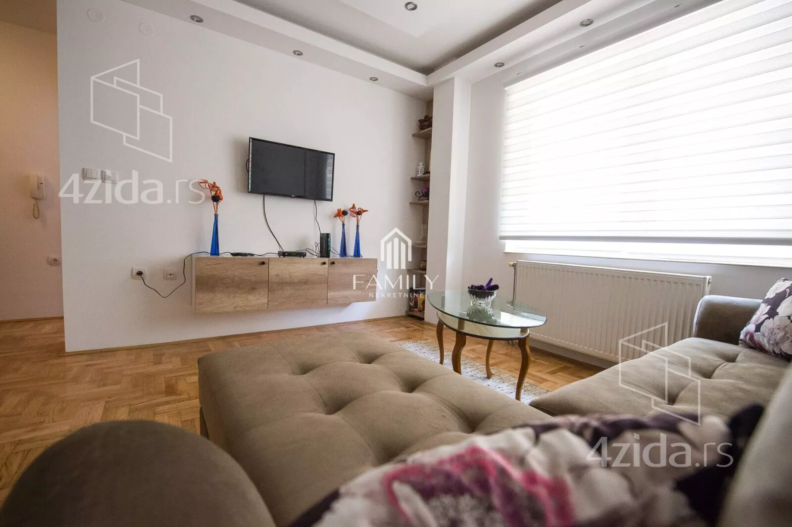 Jednoiposoban stan | 4zida