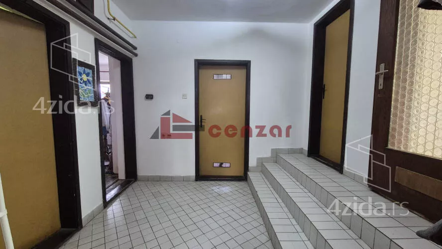 3-etažna kuća | 4zida