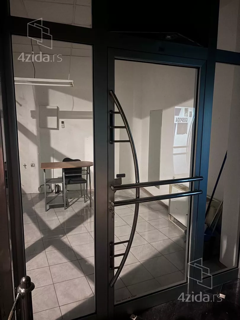 Lokal | 4zida