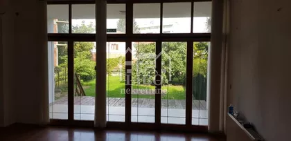 Dom Zdravlja | 4zida.rs