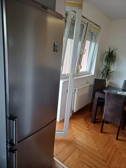 Tone Hadžića | 4zida.rs