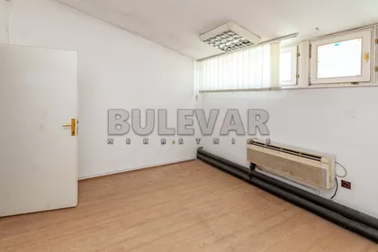 Obrenovićeva | 4zida.rs