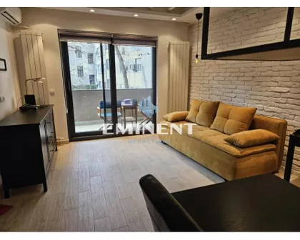 Mike Alasa | 4zida.rs