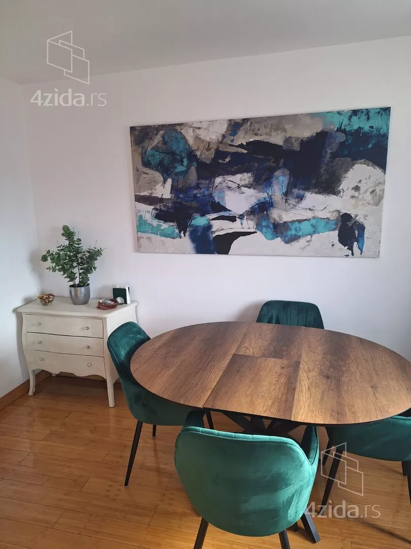 Troiposoban stan | 4zida