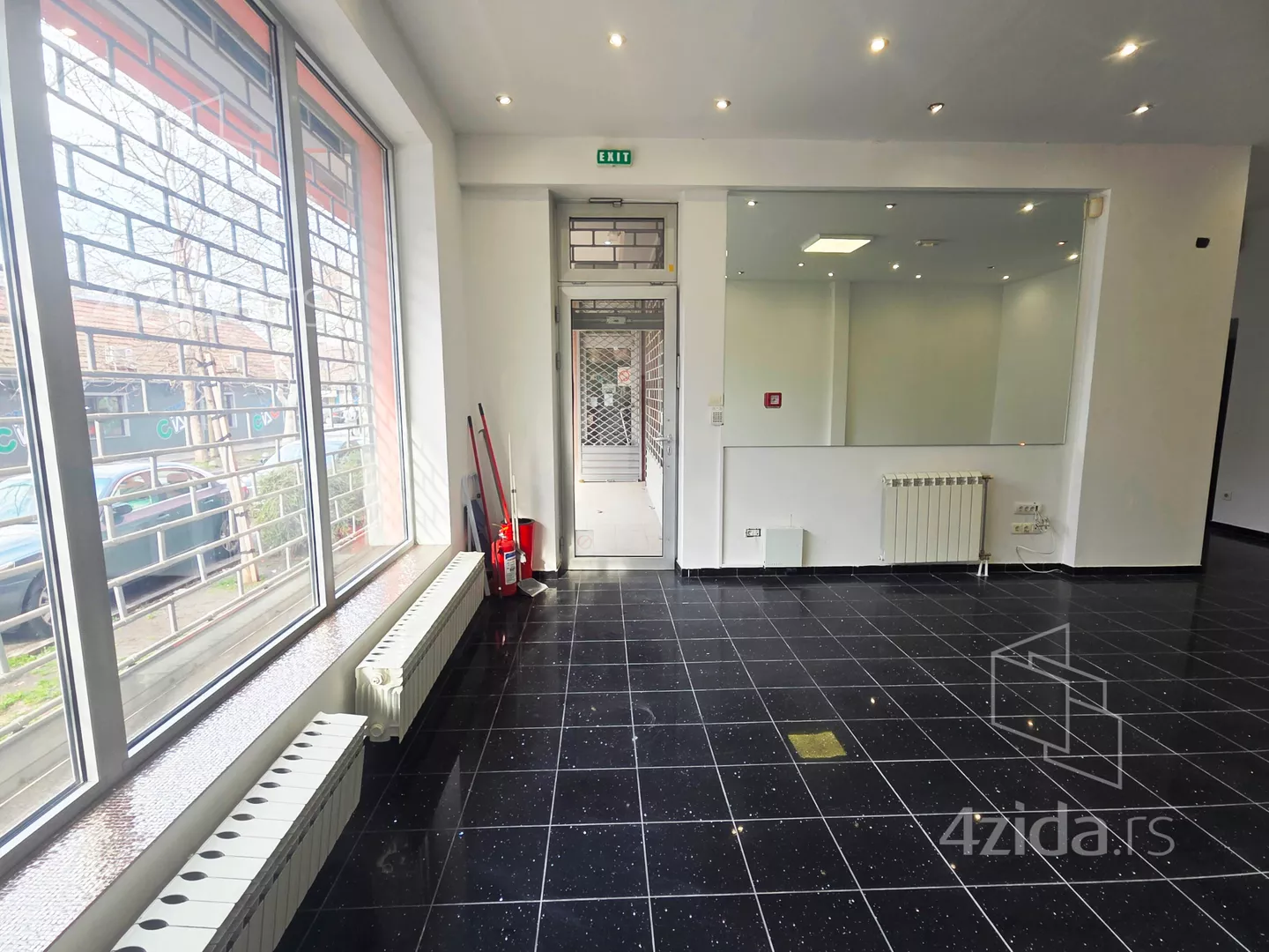 Poslovni prostor | 4zida