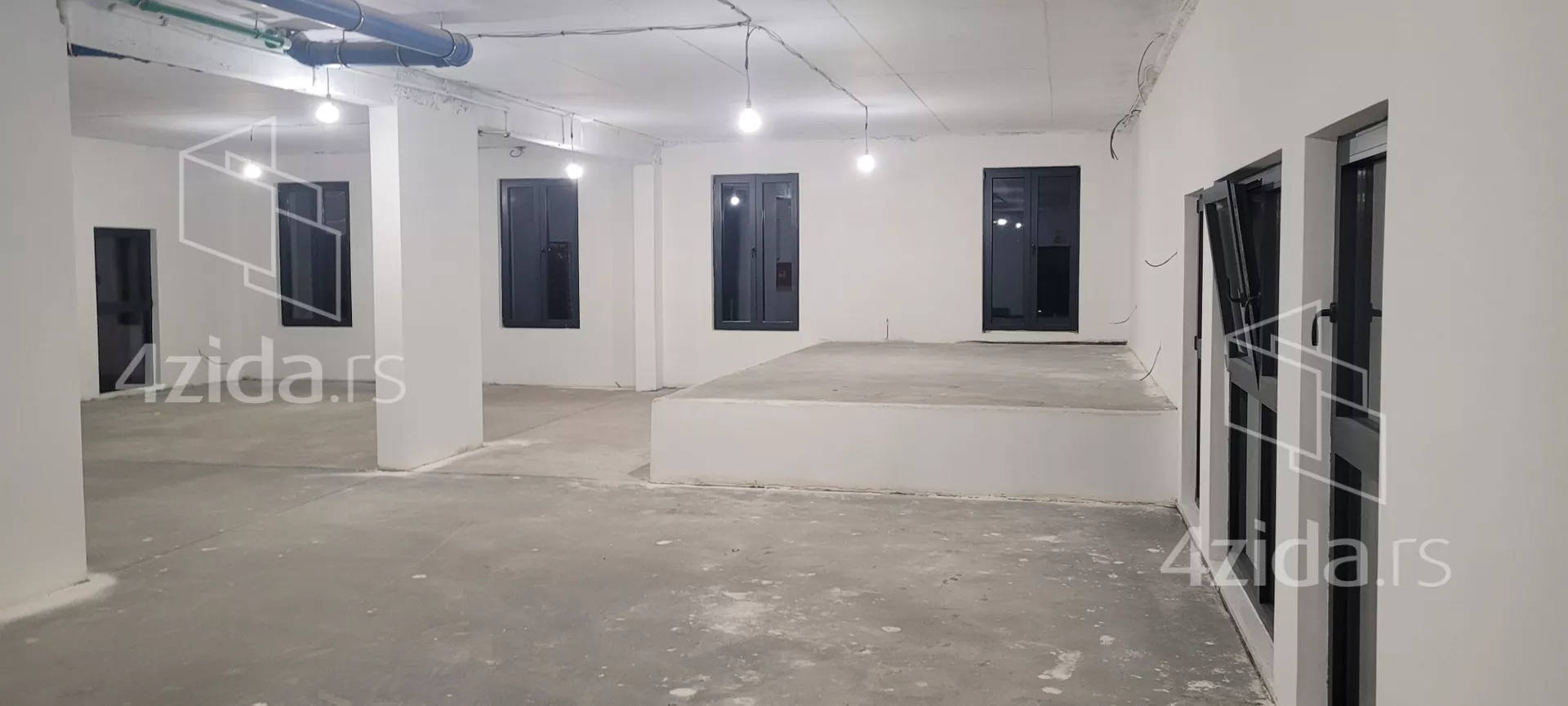 Poslovni prostor | 4zida