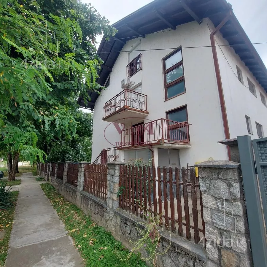 Kuća | 4zida